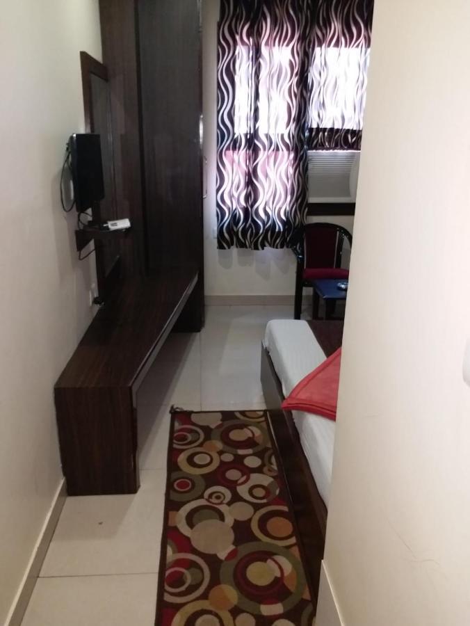 Hotel Abhinandan Inn Jaipur Buitenkant foto