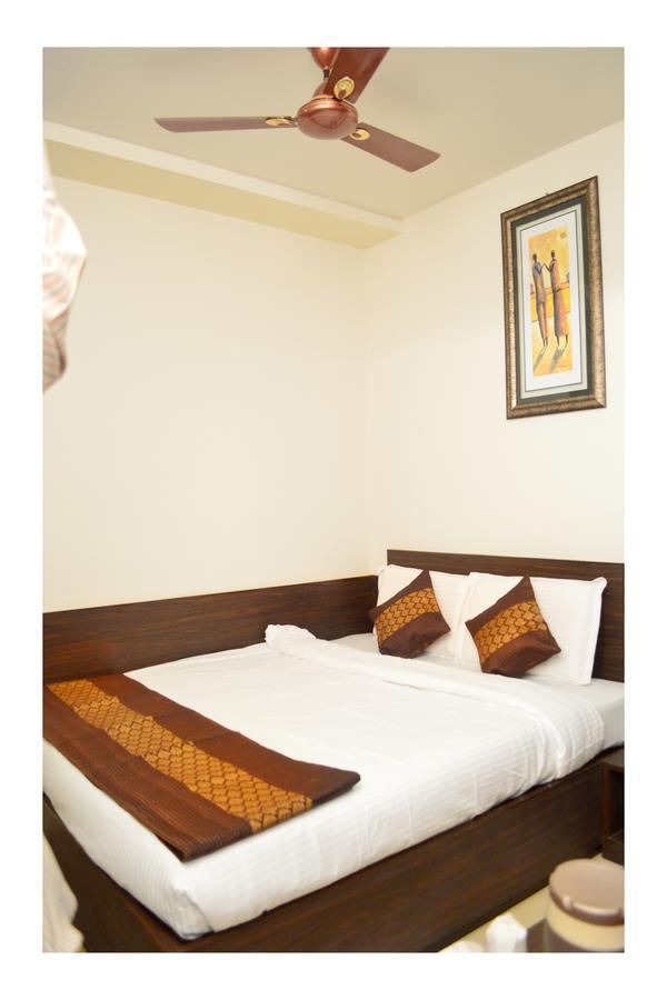 Hotel Abhinandan Inn Jaipur Buitenkant foto