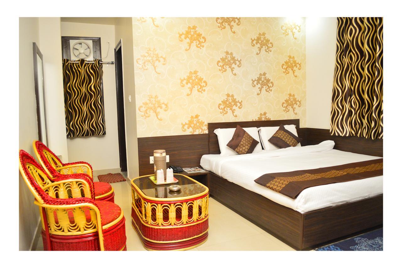 Hotel Abhinandan Inn Jaipur Buitenkant foto