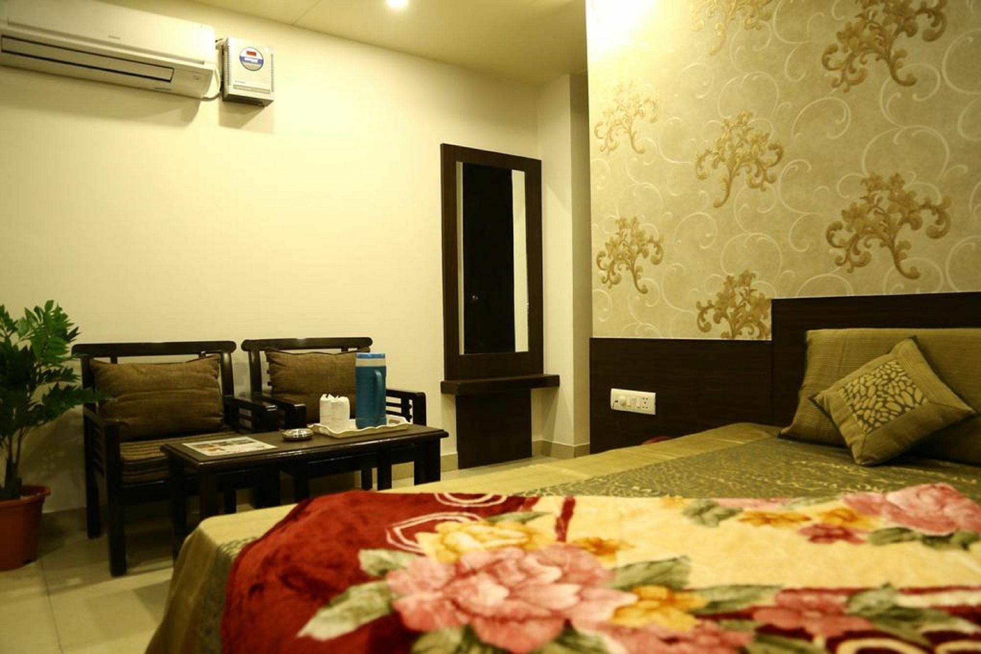 Hotel Abhinandan Inn Jaipur Buitenkant foto