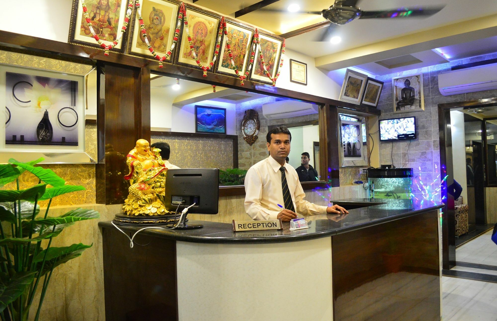 Hotel Abhinandan Inn Jaipur Buitenkant foto