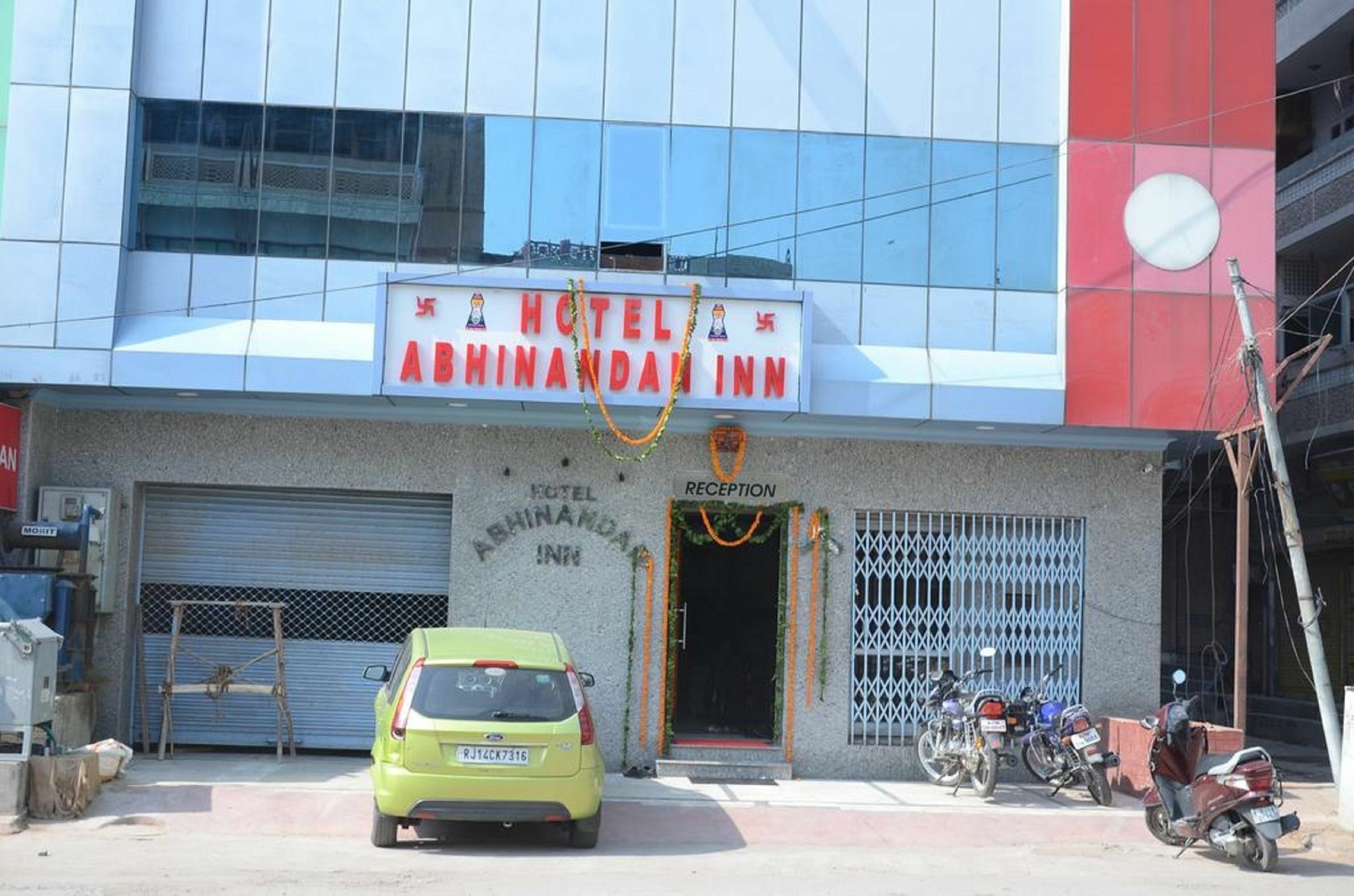 Hotel Abhinandan Inn Jaipur Buitenkant foto