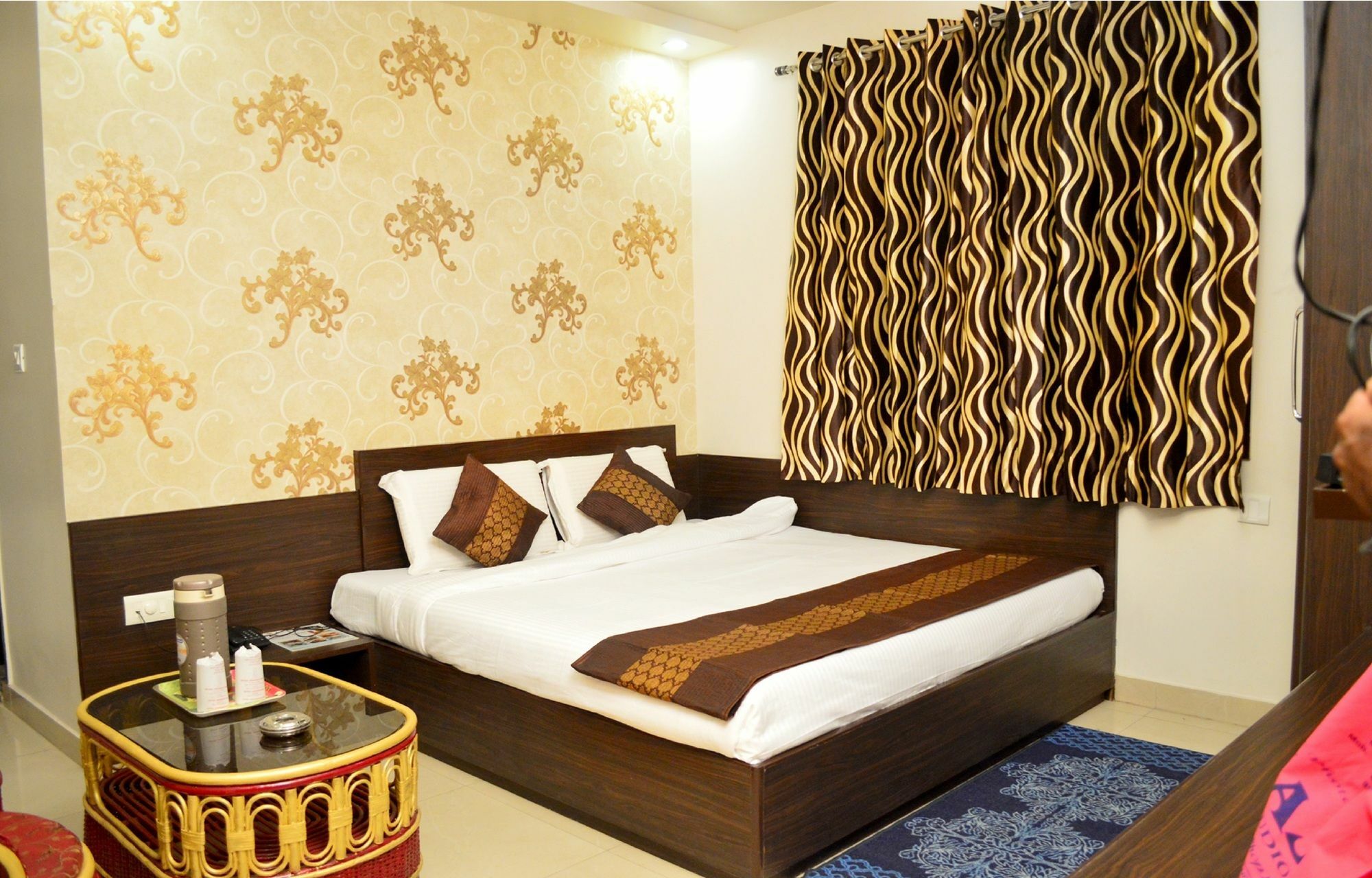 Hotel Abhinandan Inn Jaipur Buitenkant foto
